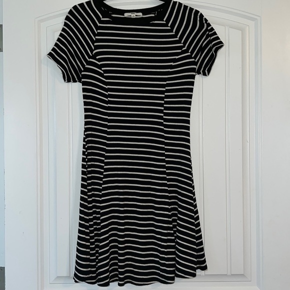 Vans Yeah Skater Dress Black / White Stripe Dress Size S - Picture 1 of 5